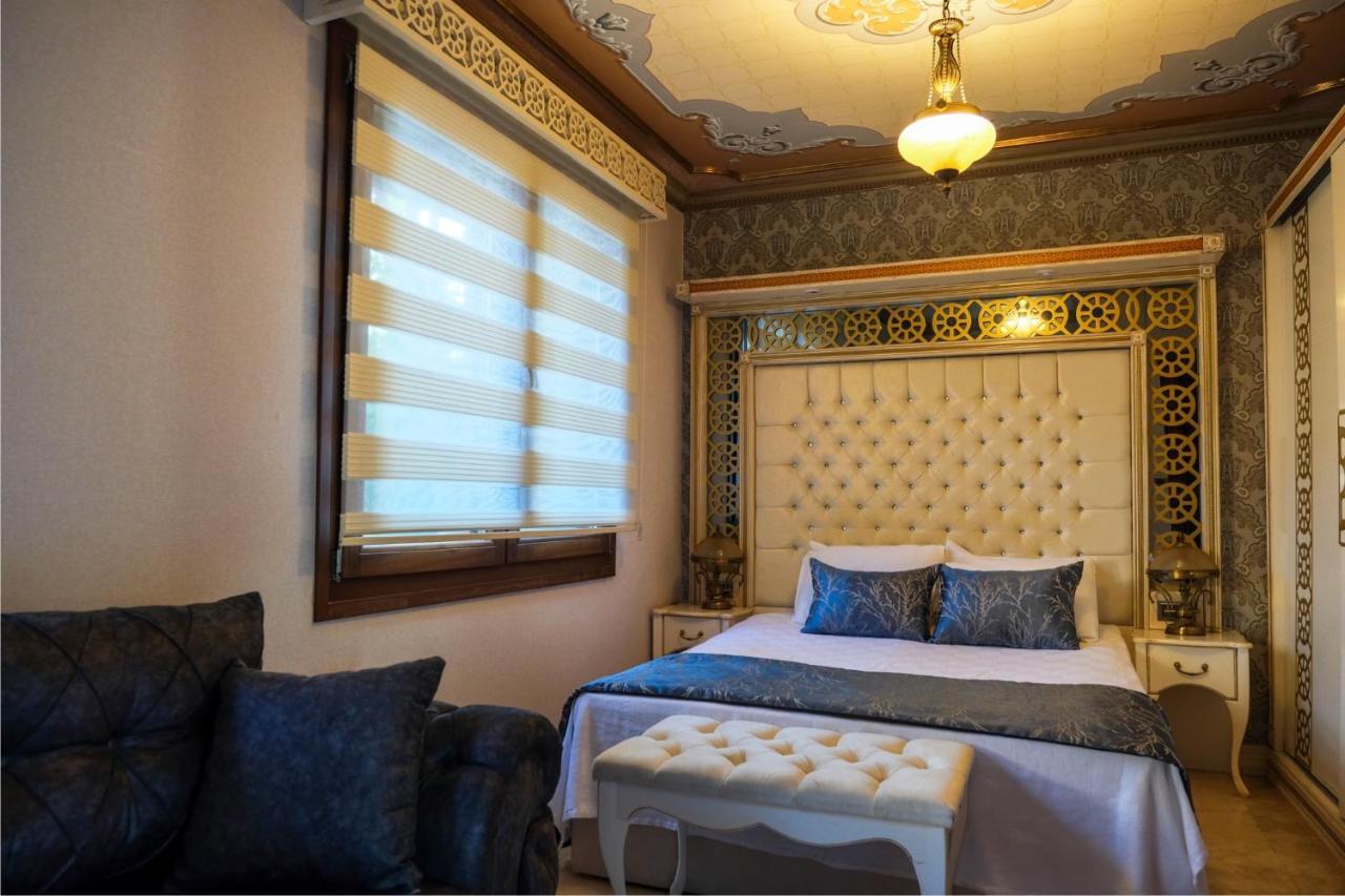 Castle Old Town Hotel Анталия Екстериор снимка
